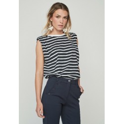 CAMISETA OMI